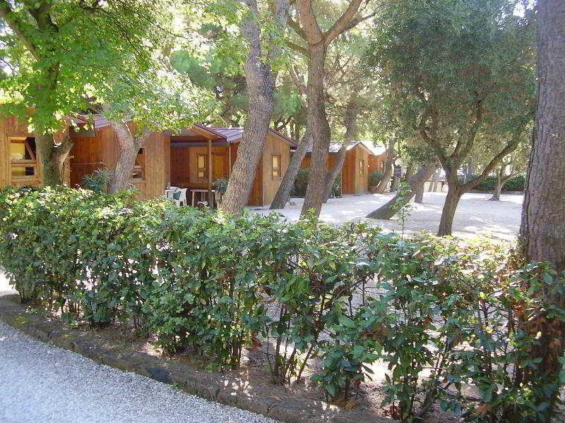 Camping Village Riviera Numana Esterno foto